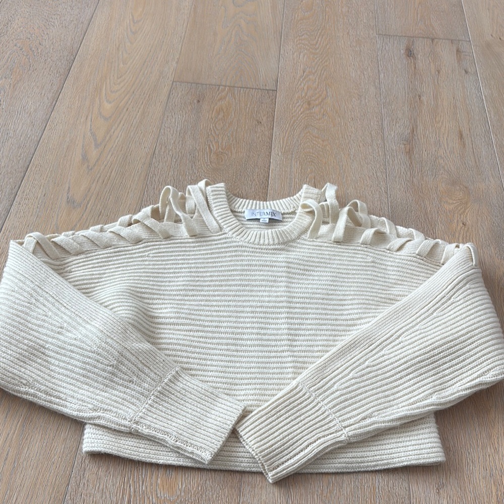 INTERMIX Cream Crew Neck Sweater Ribbed Knit